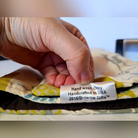 Brownie Gifts By Amy Brown Messenger Diaper Bag with Changing Pad Owls Design - Picture 13 of 14